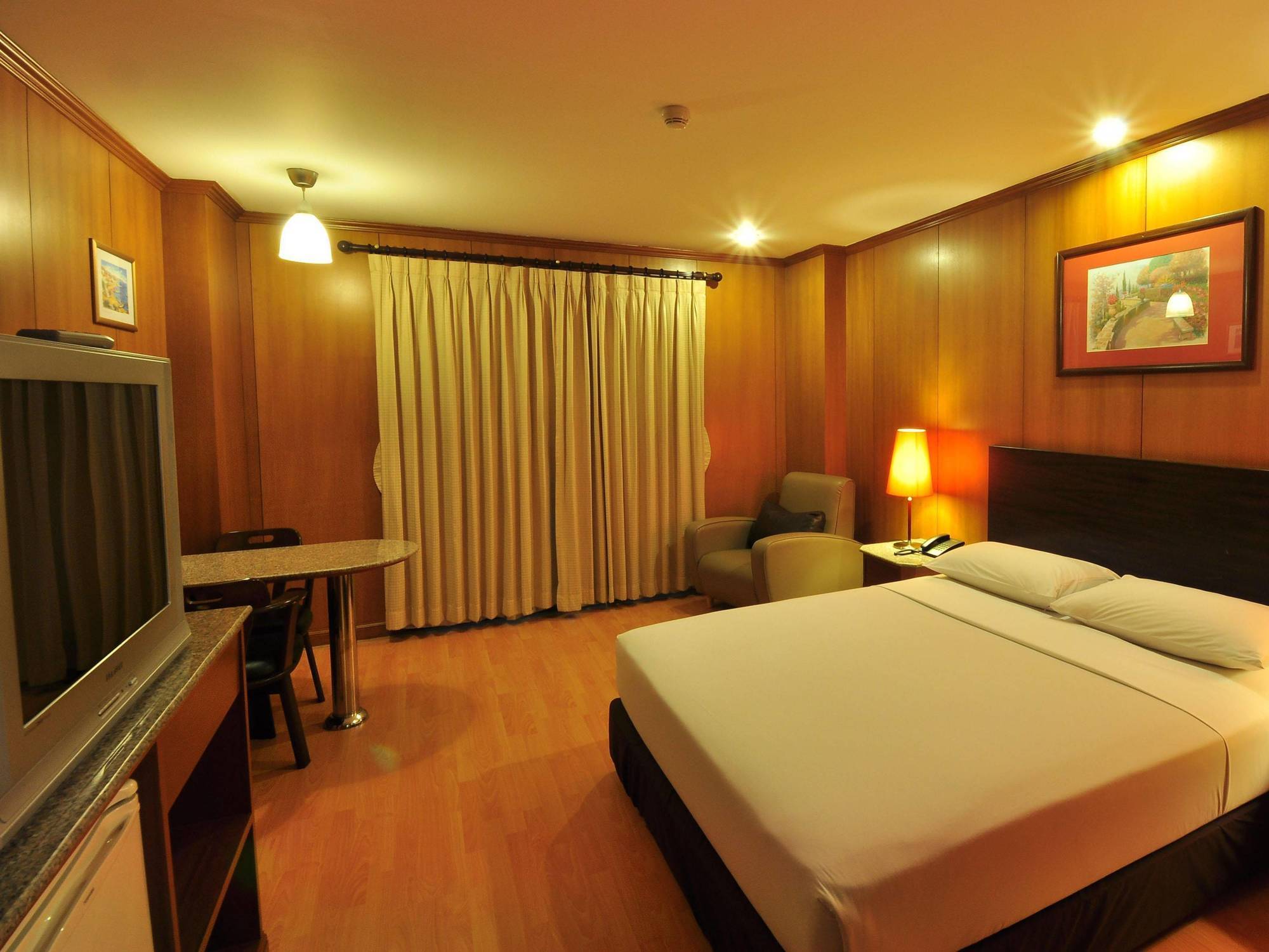 Dynasty Inn Pattaya Luaran gambar