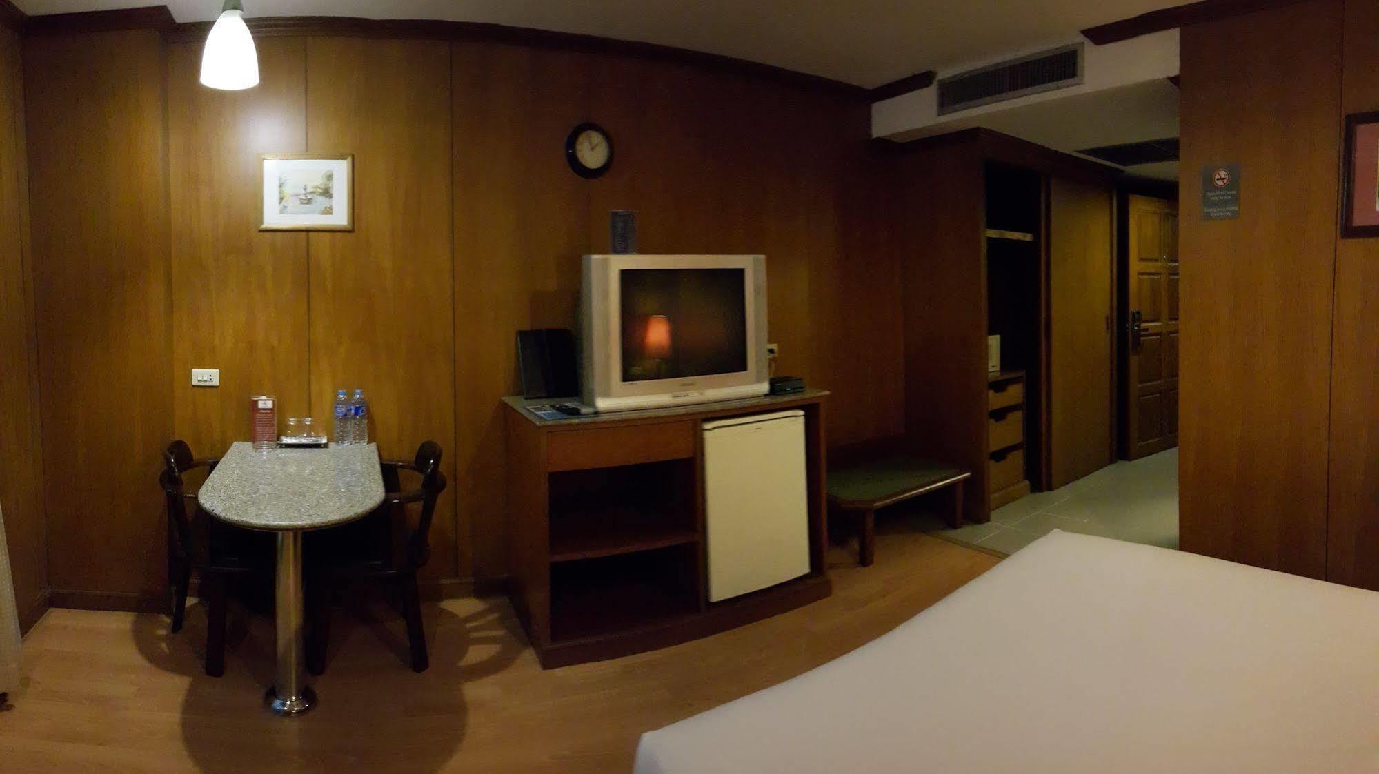 Dynasty Inn Pattaya Luaran gambar